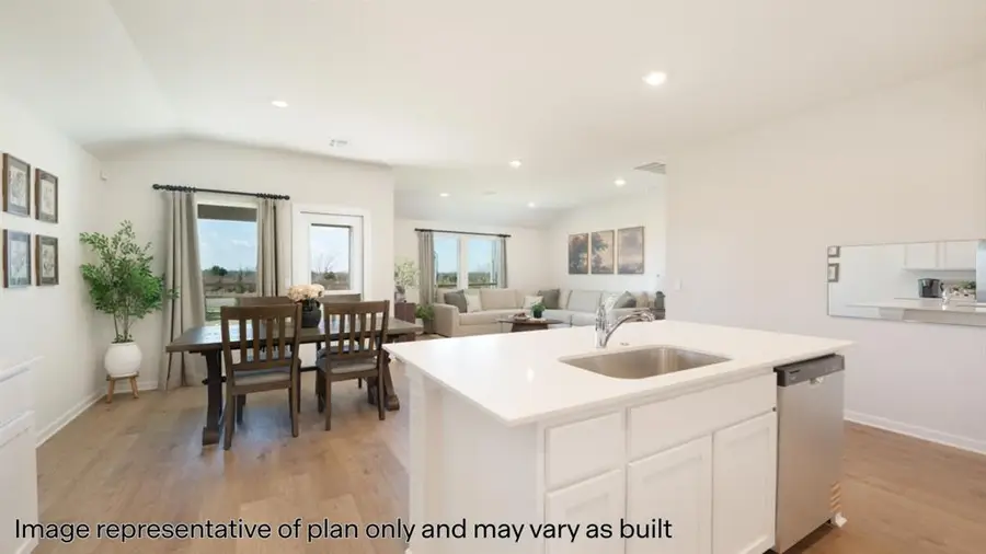 2813 Tracys Manor, Yukon, OK 73099 - Image #2