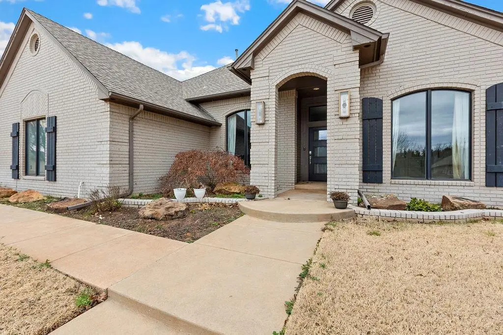 12101 Maple Ridge Road, Oklahoma City, OK 73120 - Image #1