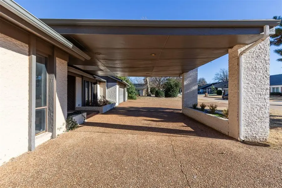 4313 Saint Thomas Drive, Oklahoma City, OK 73120 - #3