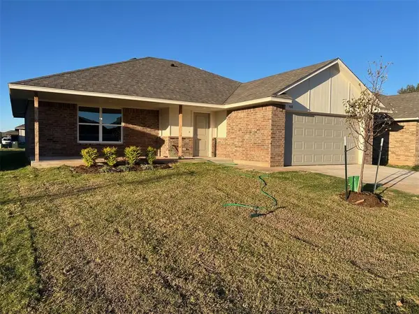 908 Hazy Brook Circle, Chickasha, OK 73018