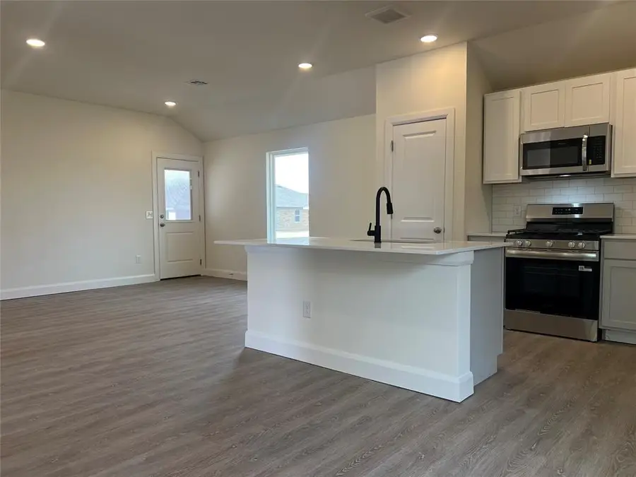 908 Shady Meadow Way, Chickasha, OK 73018 - Image #3