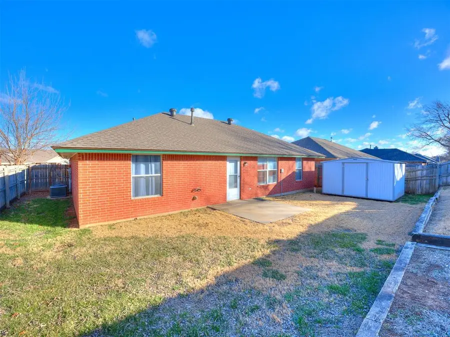 1124 NE 8th Street, Moore, OK 73160 - Image #3