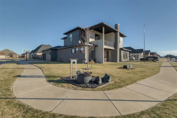 9309 NW 83rd Street, Yukon, OK 73099