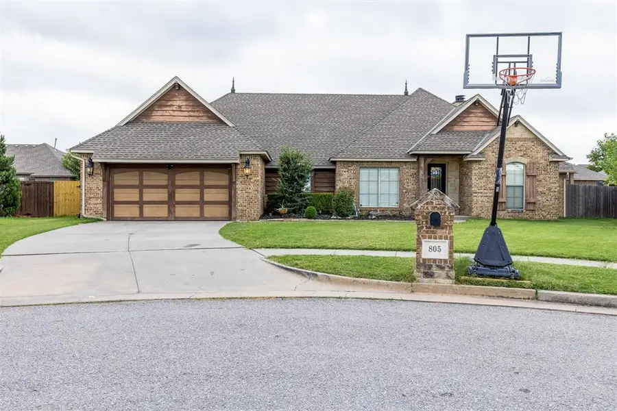 805 Brian Court, Moore, OK 73160 - Image #2