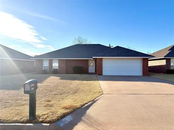 1605 Sommerset Place, Altus, OK 73521