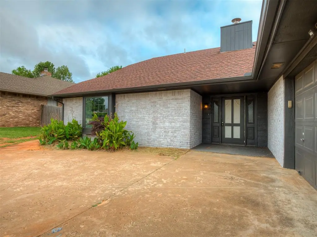 1406 E Bradley Street, Shawnee, OK 74804 - #1