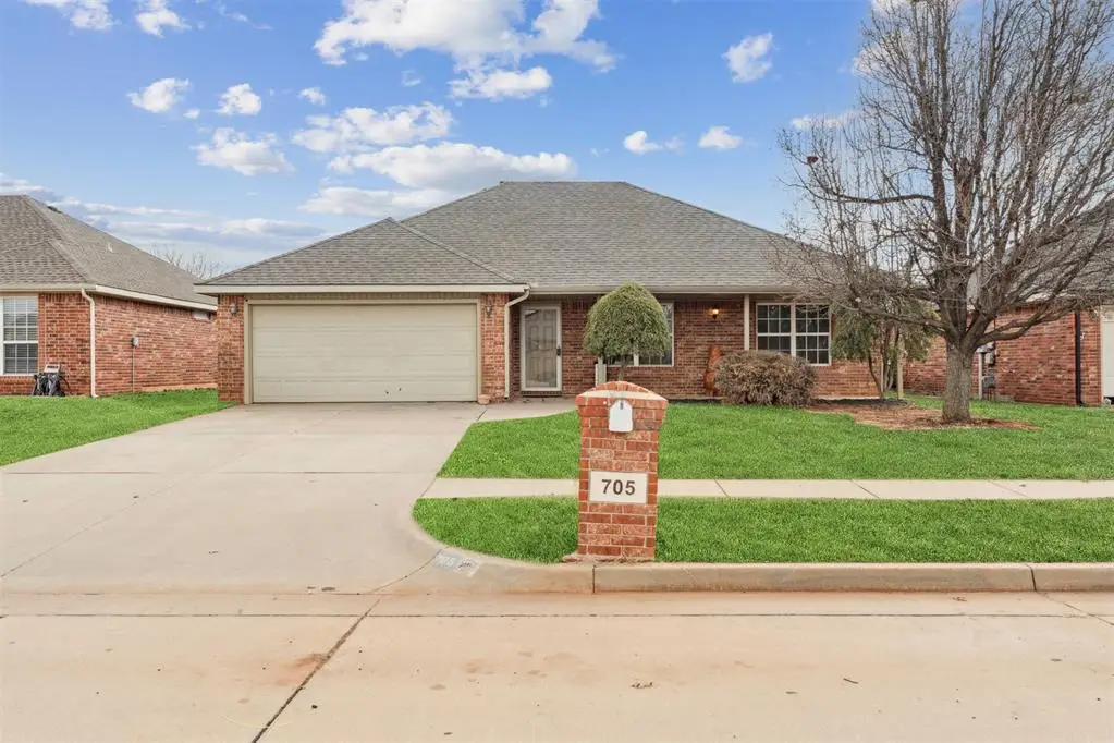 705 Mcconnell Drive, Yukon, OK 73099 - Image #1