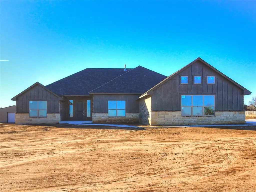 8681 Oak Tree Circle, Edmond, OK 73025 - Image #1