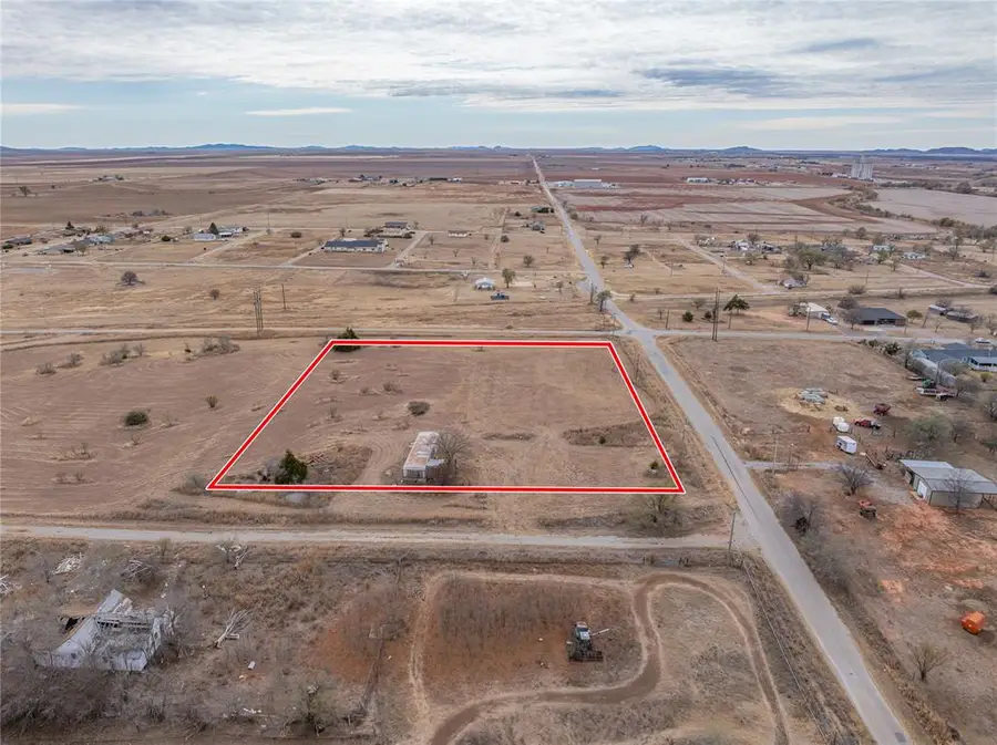 S Stephenson St (kenneth O'neal Dr)/ E 3rd Street, Hobart, OK 73651 - Image #3