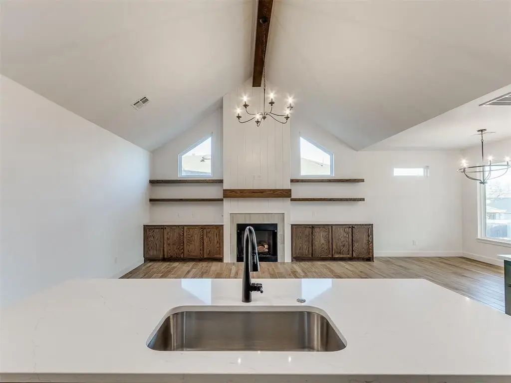 124 W 4th Street, Arcadia, OK 73007 - #1