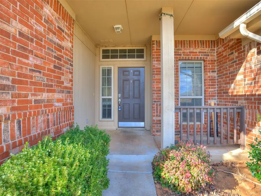 312 Lone Oak Drive, Norman, OK 73071 - Image #2