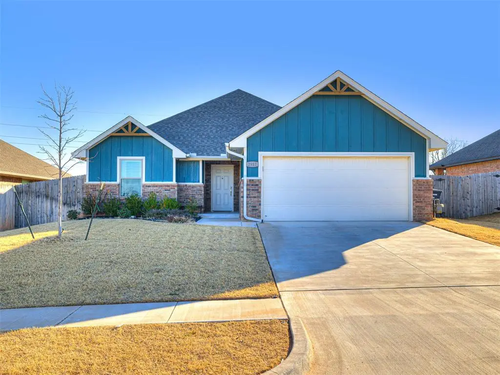 2912 Heather Haven, Moore, OK 73160 - Image #1