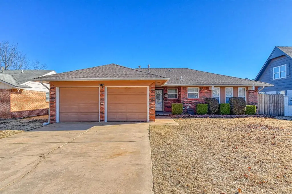 300 S English Drive, Moore, OK 73160 - Image #1