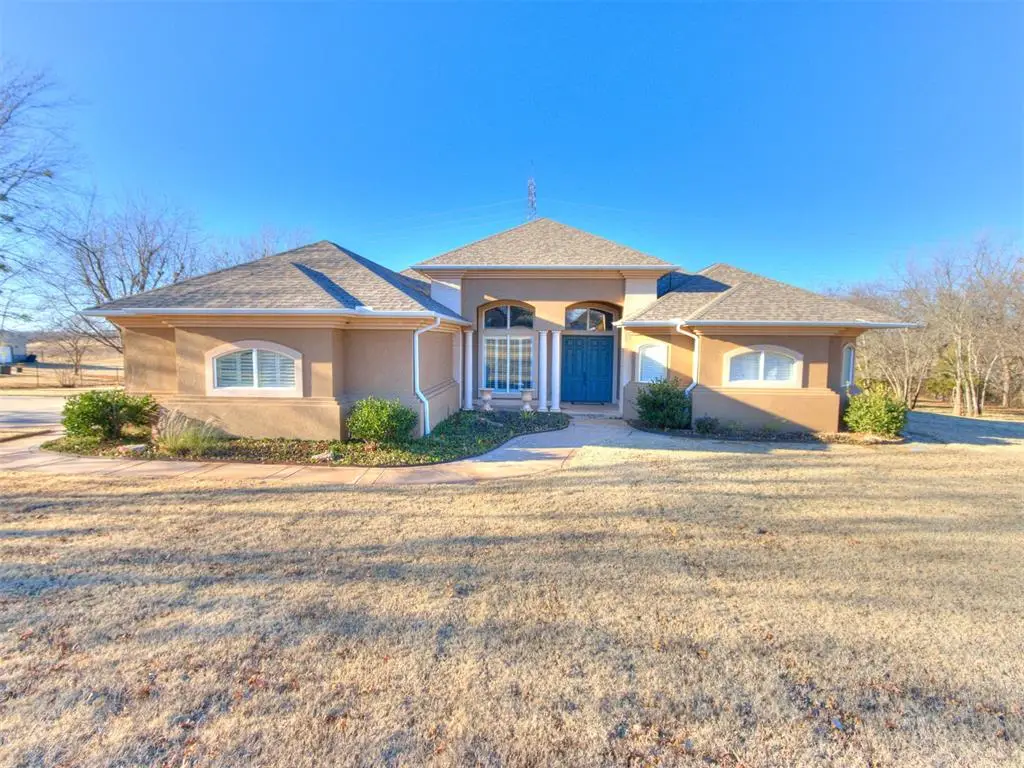 815 River View Drive, Norman, OK 73071 - Image #1