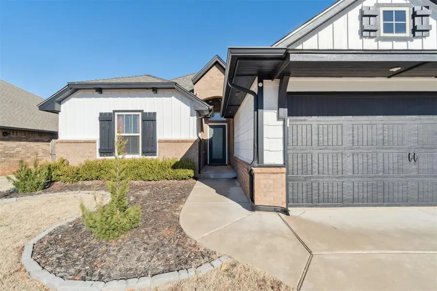 9913 NW 143rd Street, Yukon, OK 73099 - Image #2