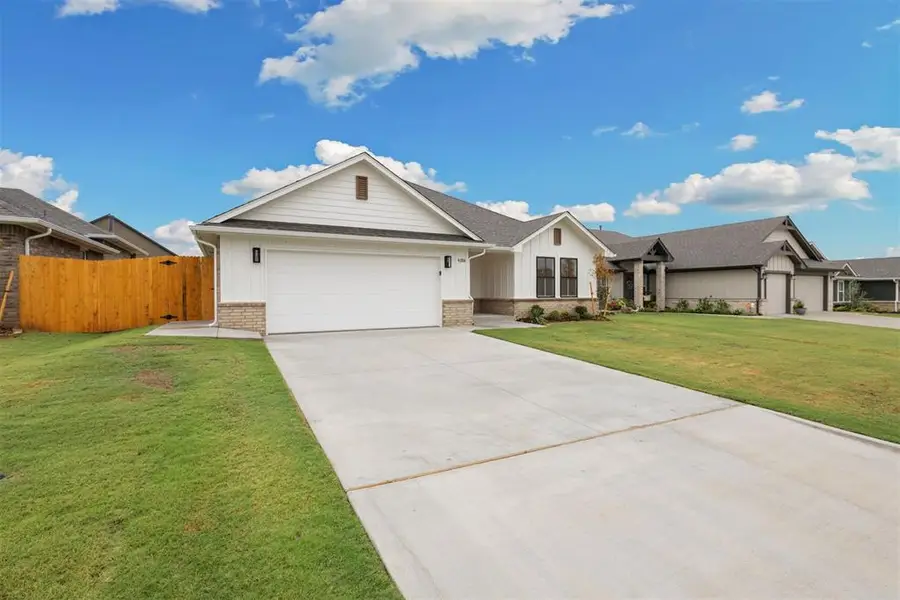 4306 Eloise Drive, Shawnee, OK 74804 - Image #2