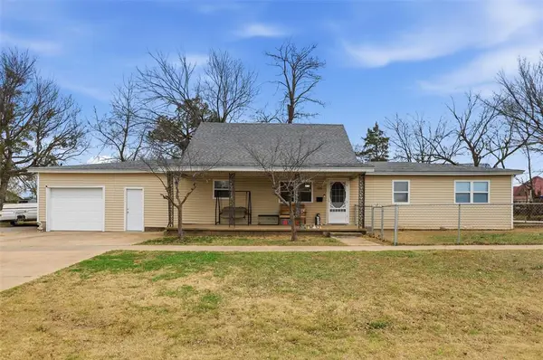 523 N 2nd Avenue, Stroud, OK 74079
