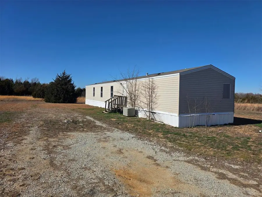 19142 Crosslin Road, Earlsboro, OK 74840 - Image #2