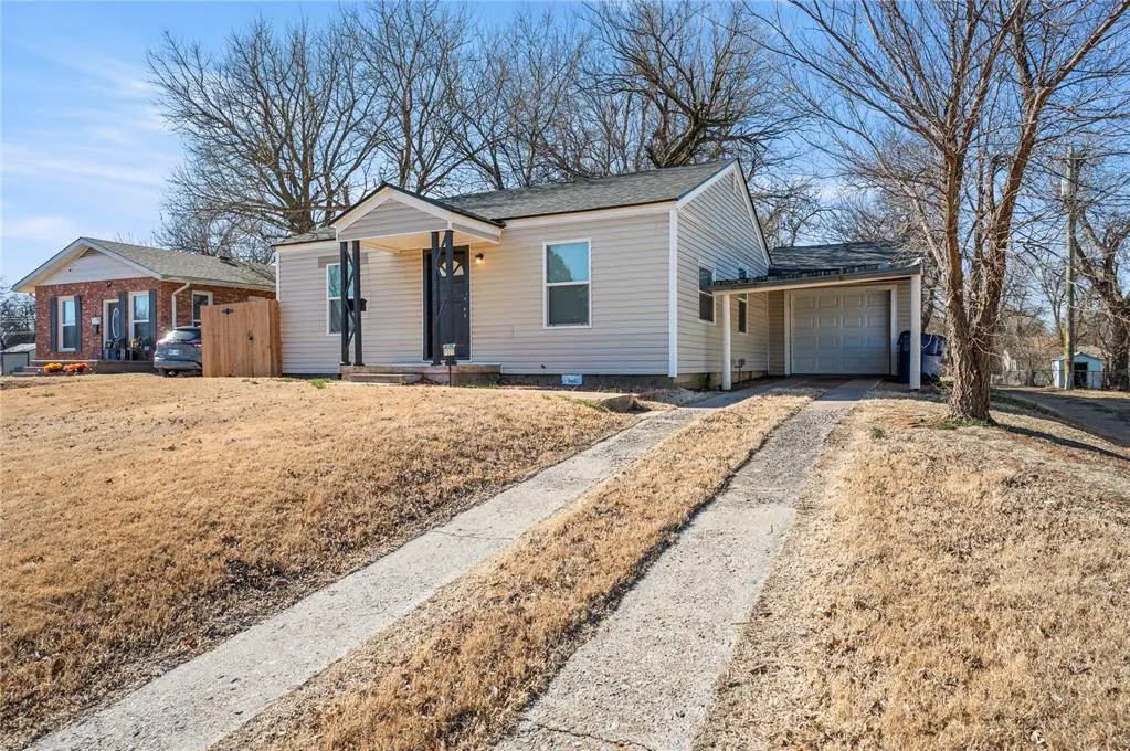 1020 S 14th Street, Chickasha, OK 73018 - Image #1