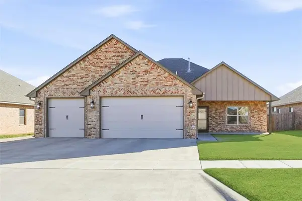 2112 Longhorn Trail, Altus, OK 73521