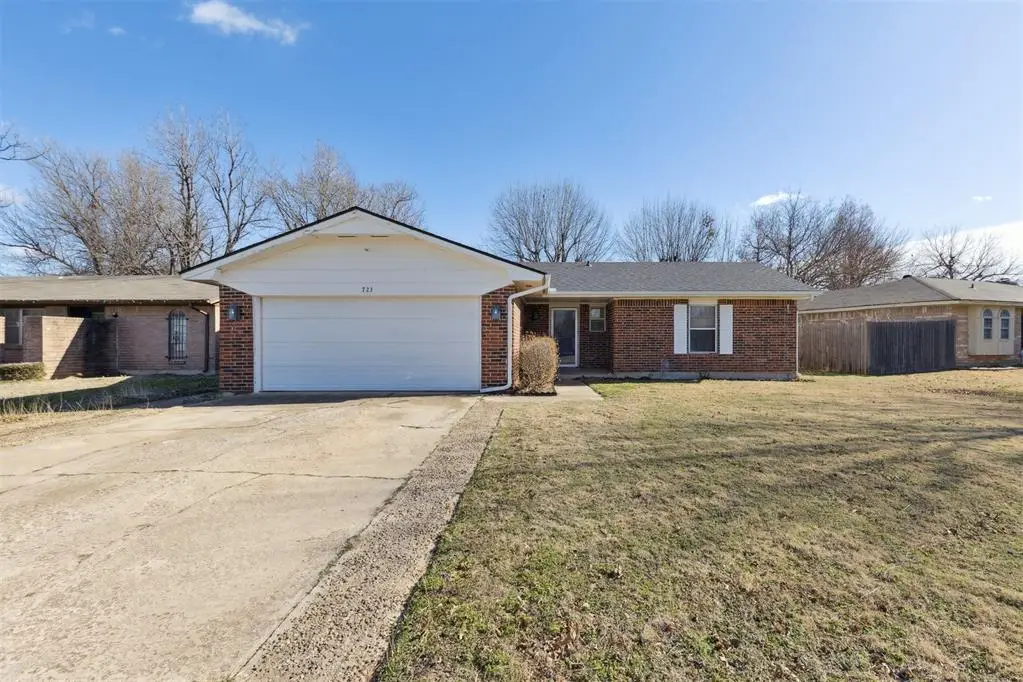 723 Garden Grove, Yukon, OK 73099 - Image #1
