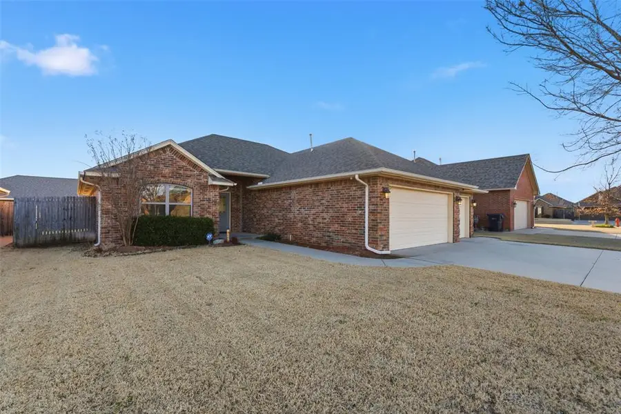 104 Broadway Circle, Oklahoma City, OK 73170 - Image #2