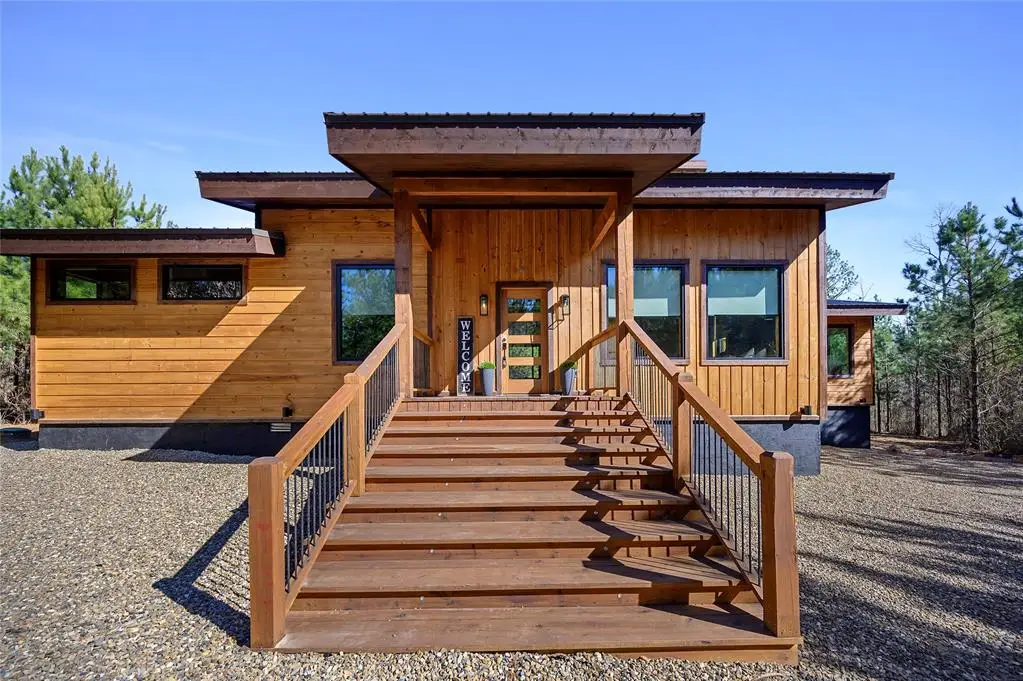 188 Plane Tree Trail, Broken Bow, OK 74728 - Image #1