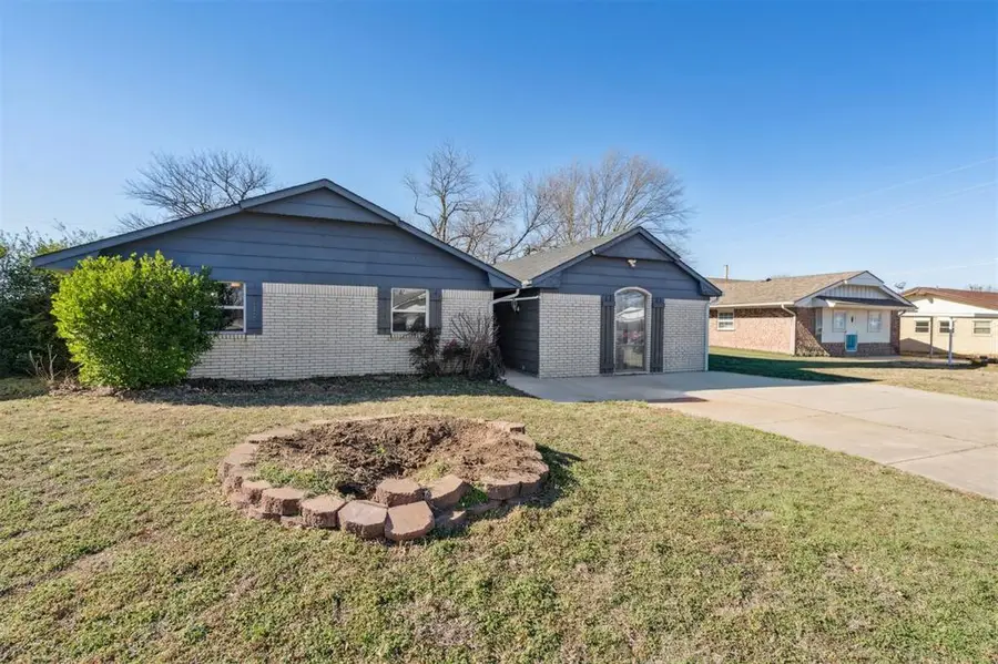 4408 N Chapman Avenue, Shawnee, OK 74804 - #3