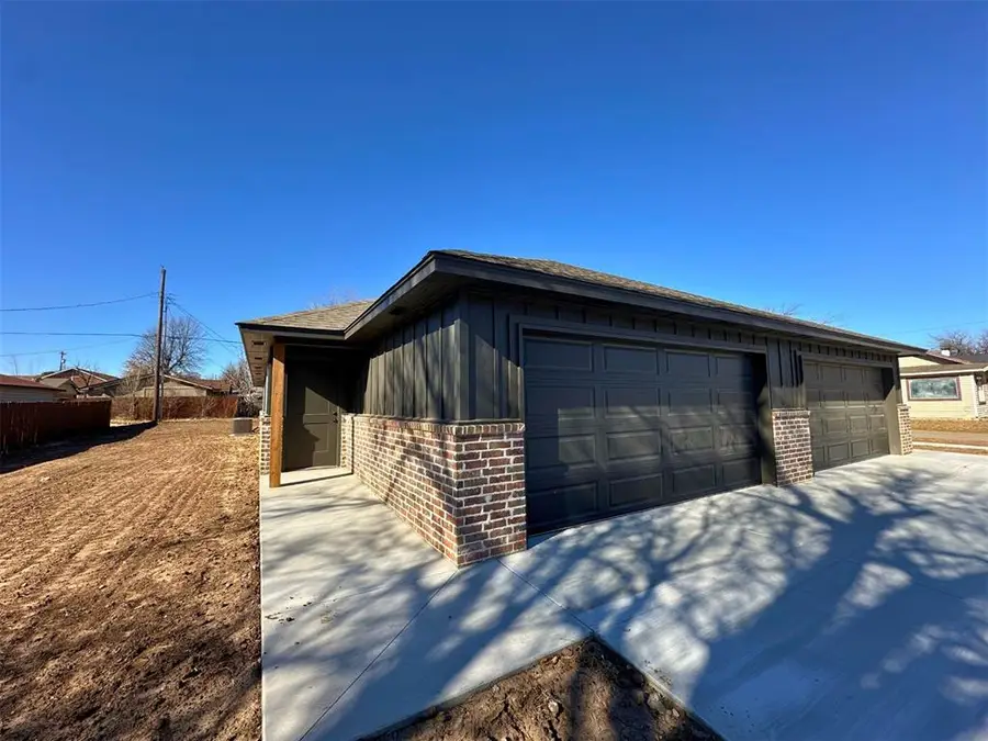 1402 S Jensen Avenue, El Reno, OK 73036 - Image #3