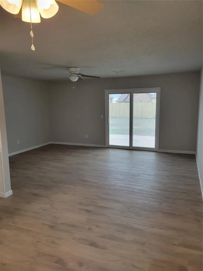 104 Burton Place, Edmond, OK 73013 - Image #3