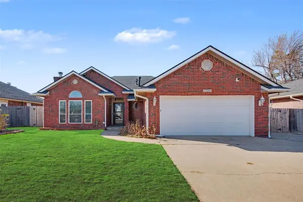 1725 Overland Trail, Choctaw, OK 73020