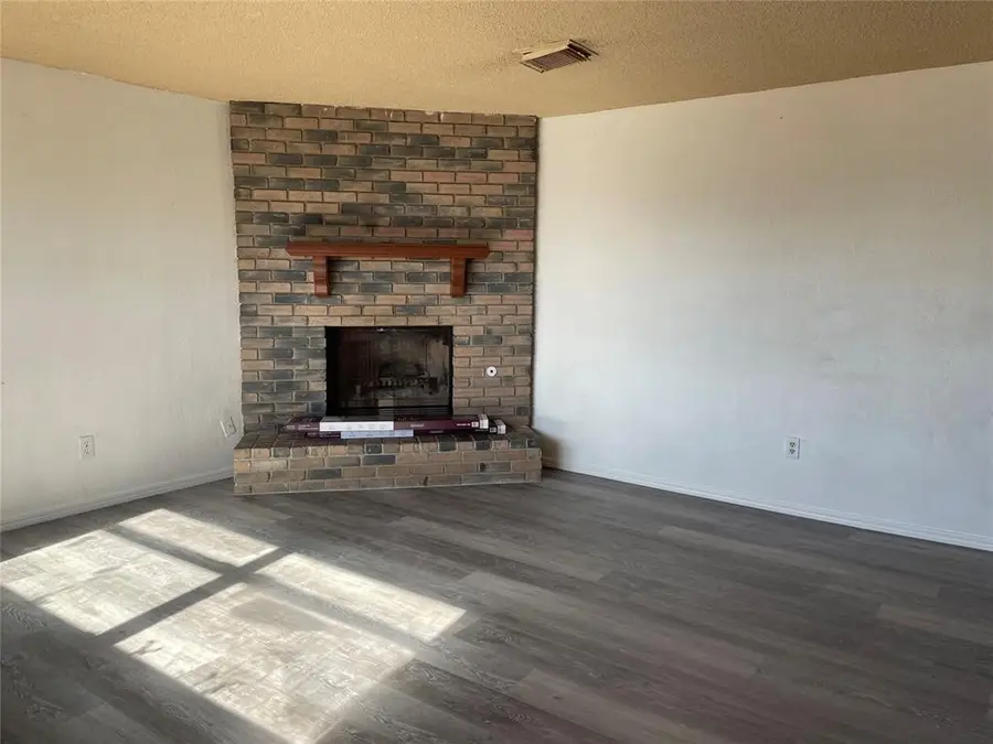 7611 NW 113th Place, Oklahoma City, OK 73162 - Image #2