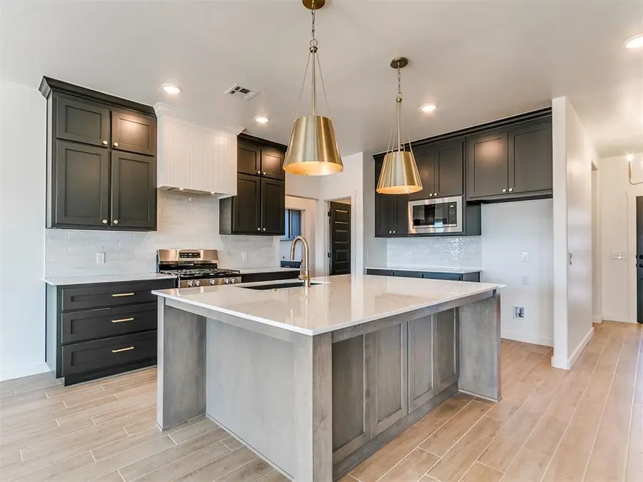 6708 NW 143rd Circle, Oklahoma City, OK 73142 - Image #2