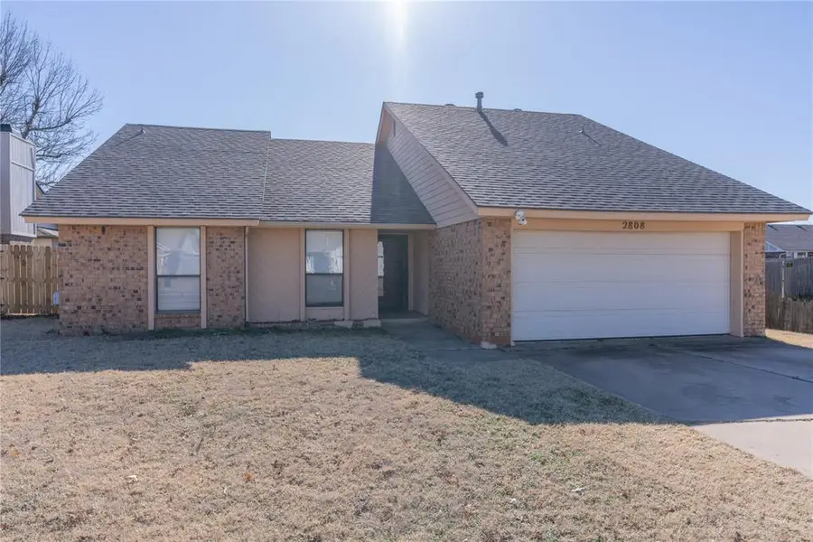 2808 Mustang Trail, Edmond, OK 73012 - Image #2