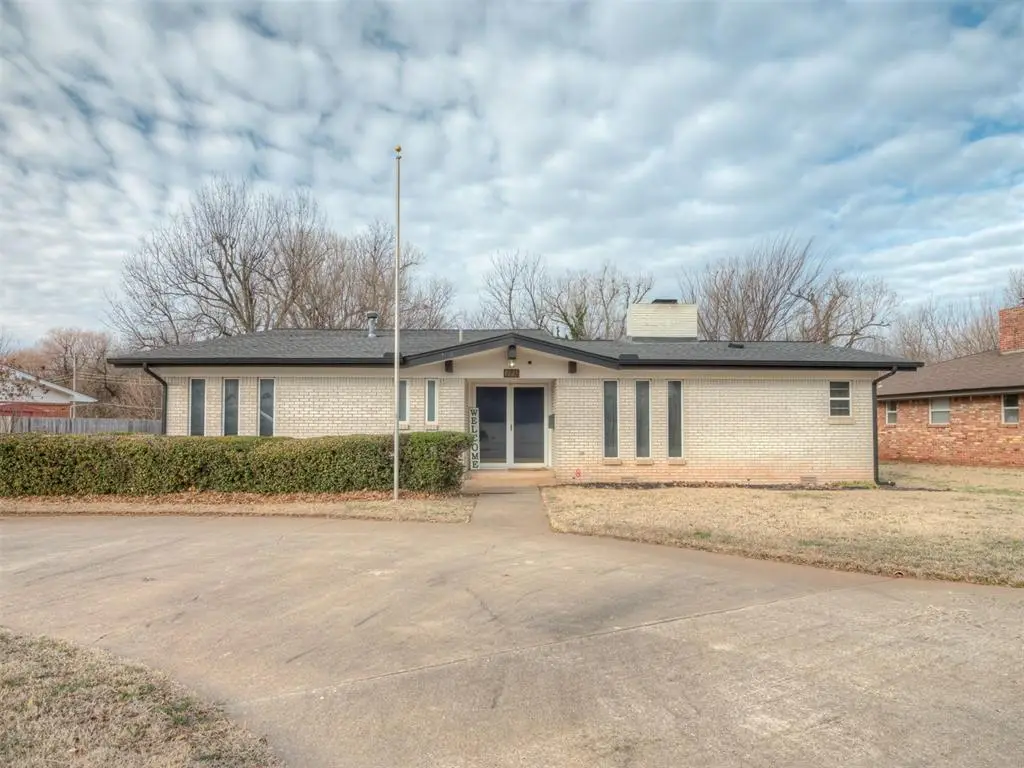 741 Kingston Drive, Yukon, OK 73099 - Image #1