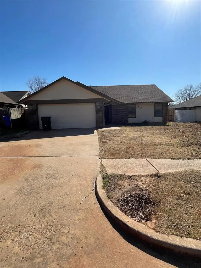 700 Black Hawk Drive, Norman, OK 73072 - Image #2