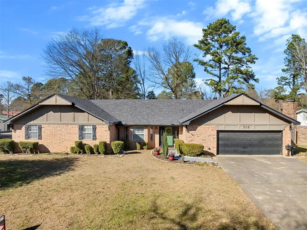 715 SE Avenue M, Idabel, OK 74745 - Image #1