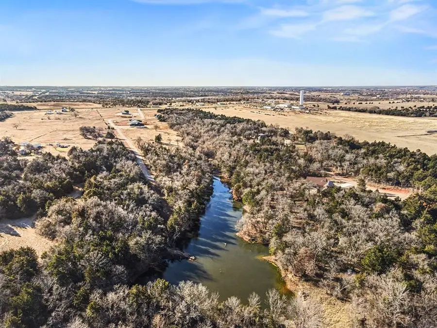 1001 Meadow Park Road, Guthrie, OK 73044 - Image #3