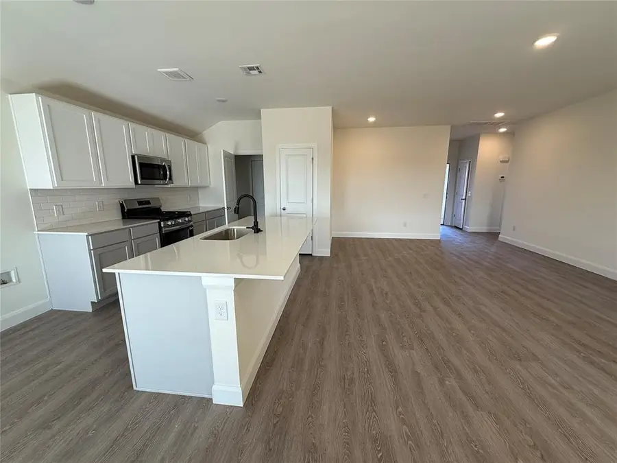 21240 SE 32nd Street, Harrah, OK 73045 - Image #3