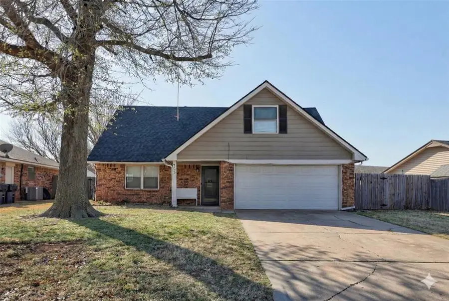 1605 Glenwood Drive, Moore, OK 73160 - Image #2