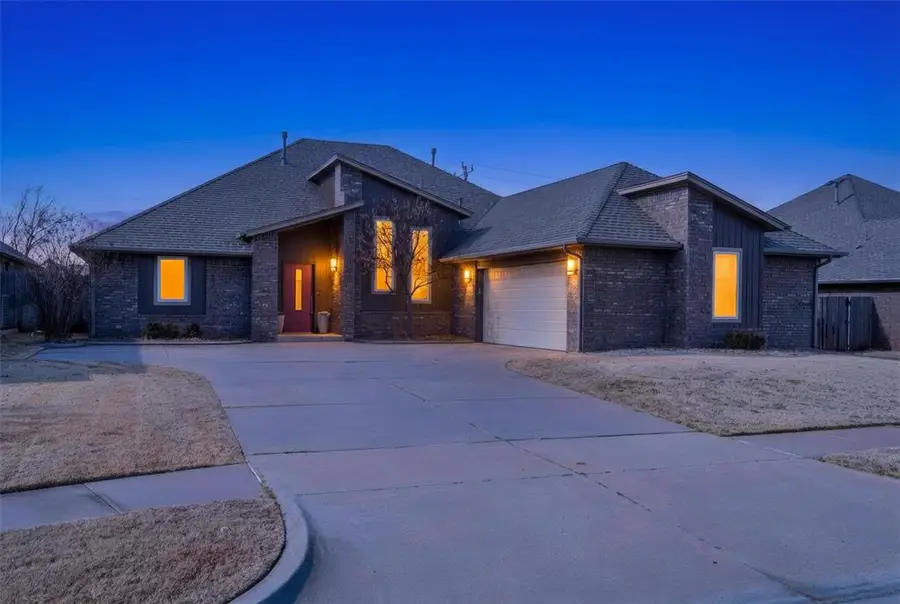 17705 Sparrow Hawk Lane, Edmond, OK 73012 - Image #2