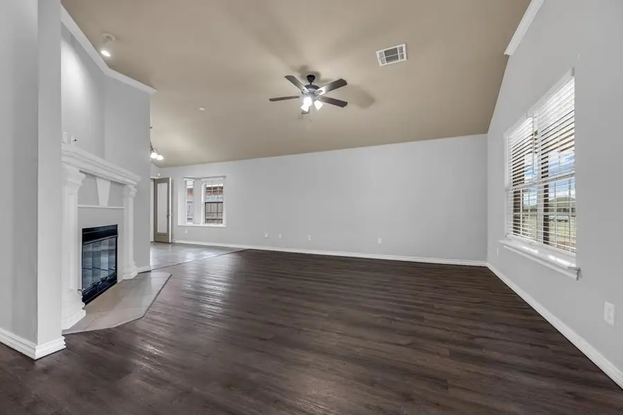 620 Apple Tree Lane, Moore, OK 73160 - Image #3