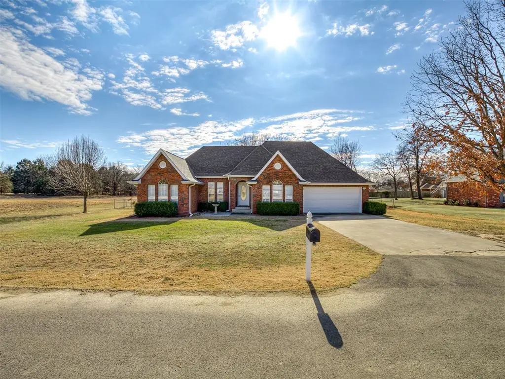 476 N Spinnaker Run, Stigler, OK 74462 - Image #1