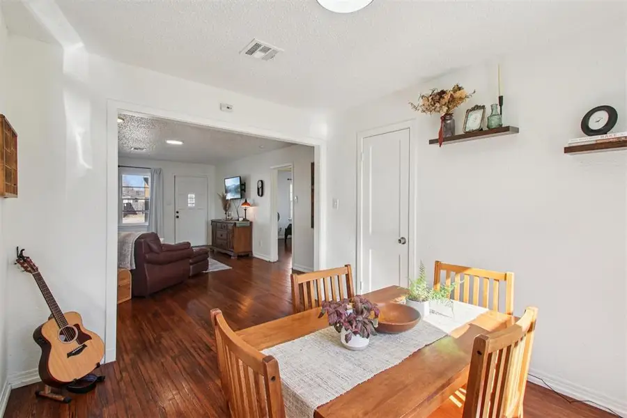 1111 N Redbud Drive, Midwest City, OK 73110 - Image #2