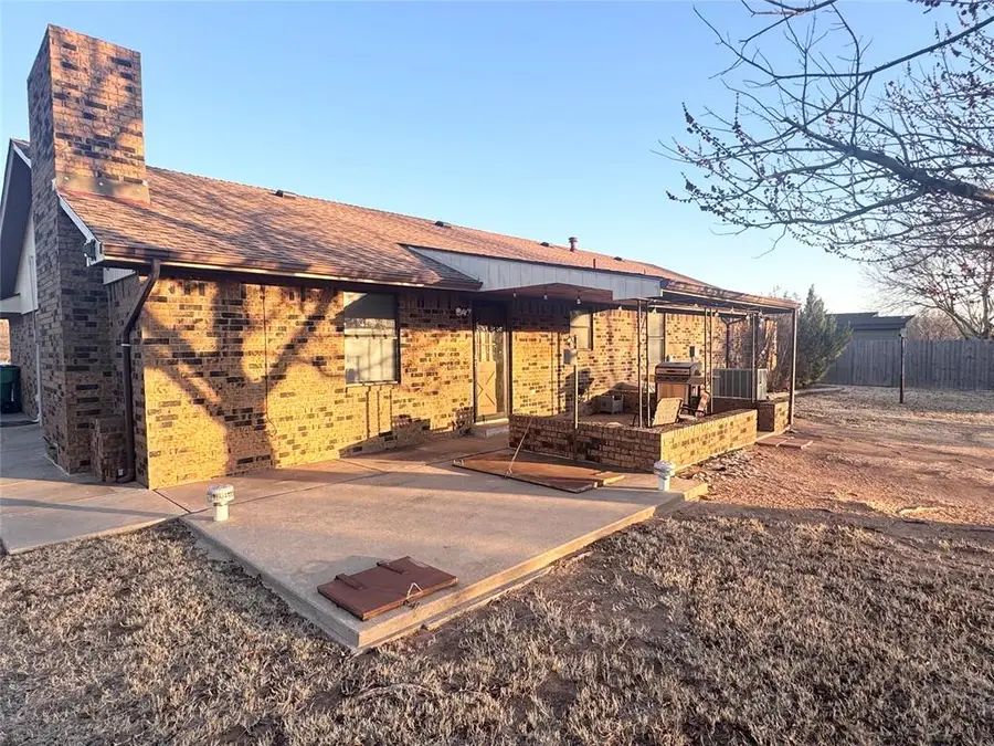 905 N Ann Street, Granite, OK 73547 - Image #3