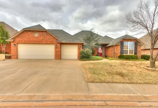 16513 Village Garden Drive, Edmond, OK 73012