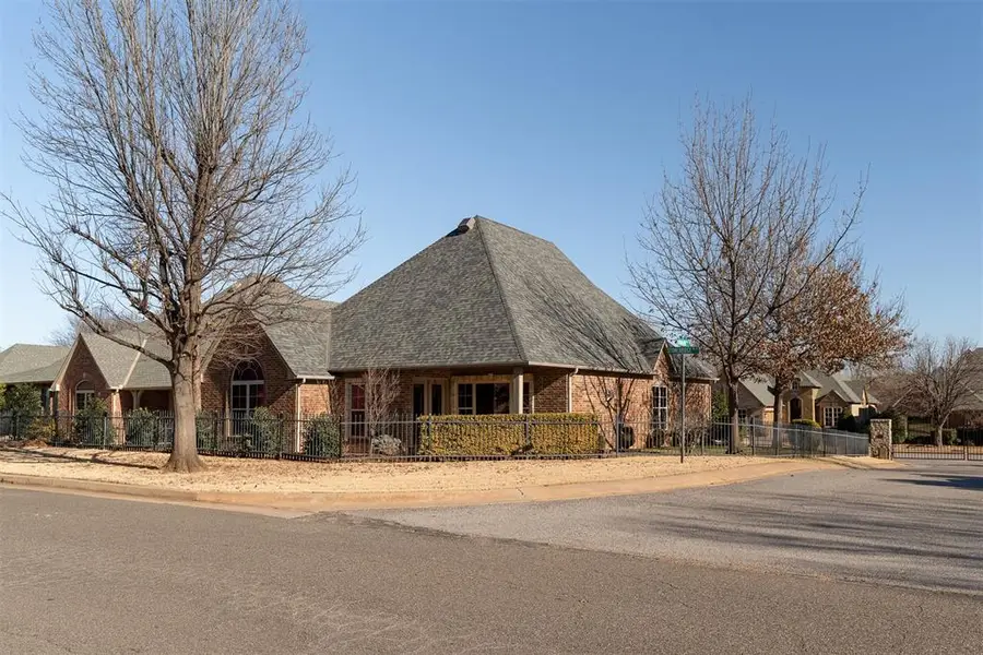 3717 Bonaire Place, Edmond, OK 73013 - Image #2