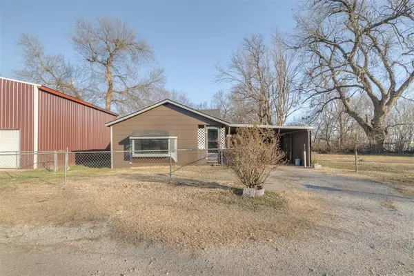208 Monroe Street, Pauls Valley, OK 73075