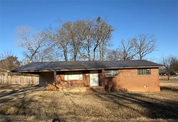 109 Rozy Lane, Idabel, OK 74745