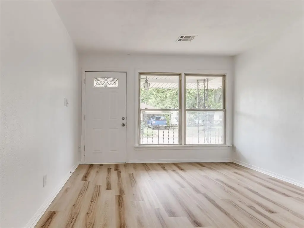 4229 Del Road, Del City, OK 73115 - Image #1